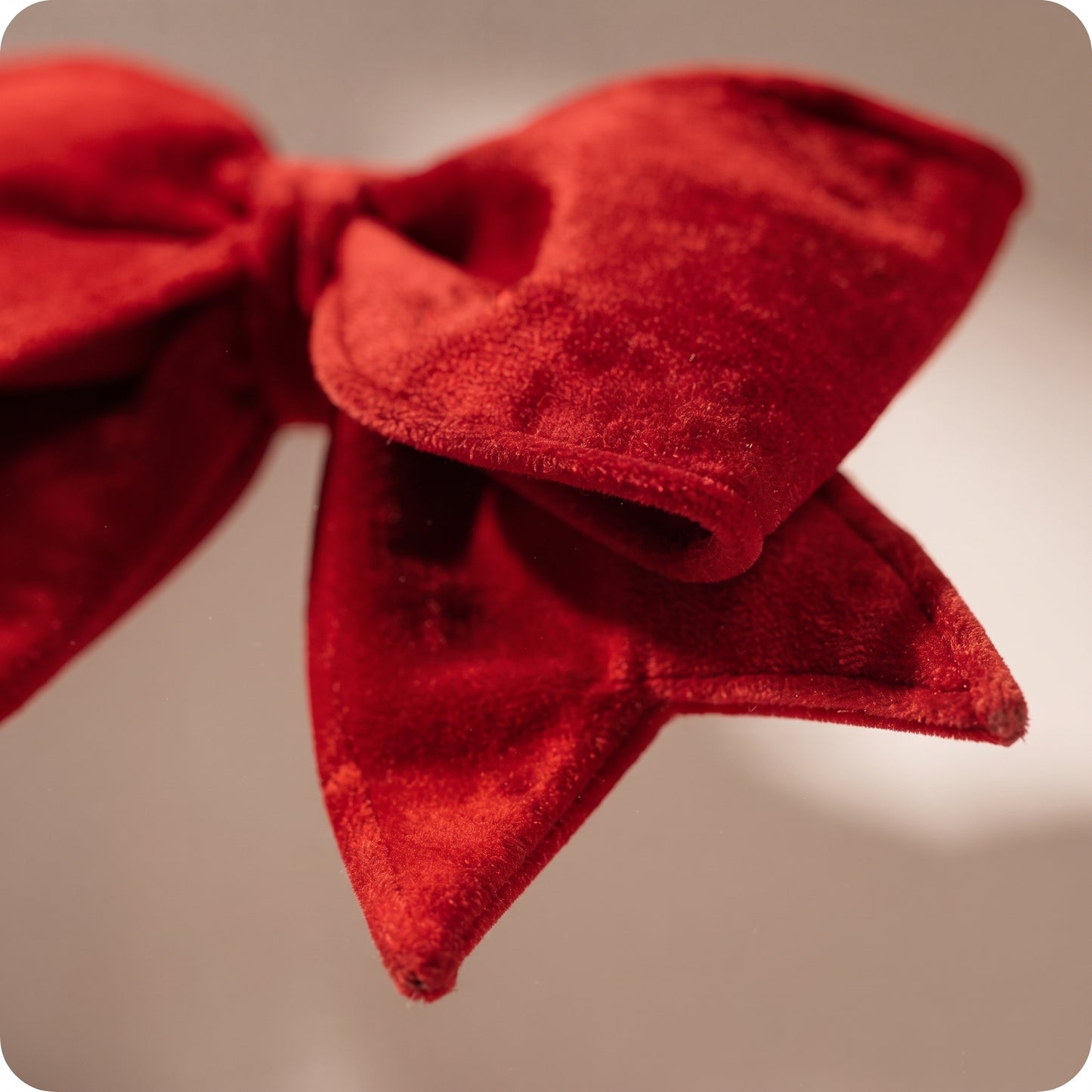 Moño mini elegante de terciopelo rojo navidad