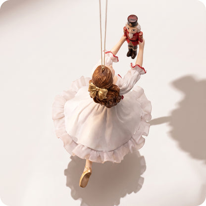 Esfera ballerina de resina con mini cascanueces 15 cm