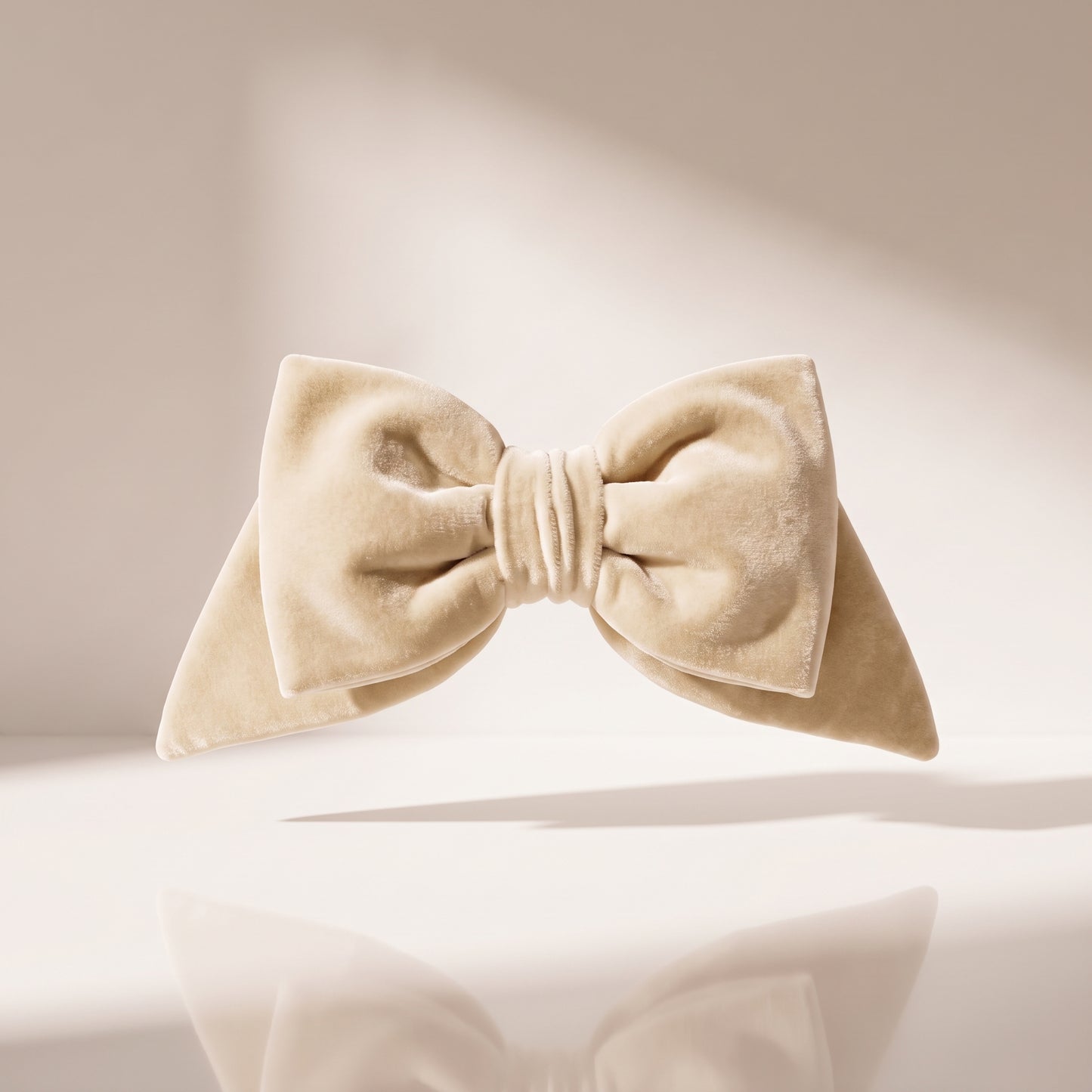 Moño champagne, 18 x 10 cm.