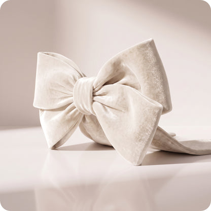Moño ivory de terciopelo, 1.10 x 50 cm.
