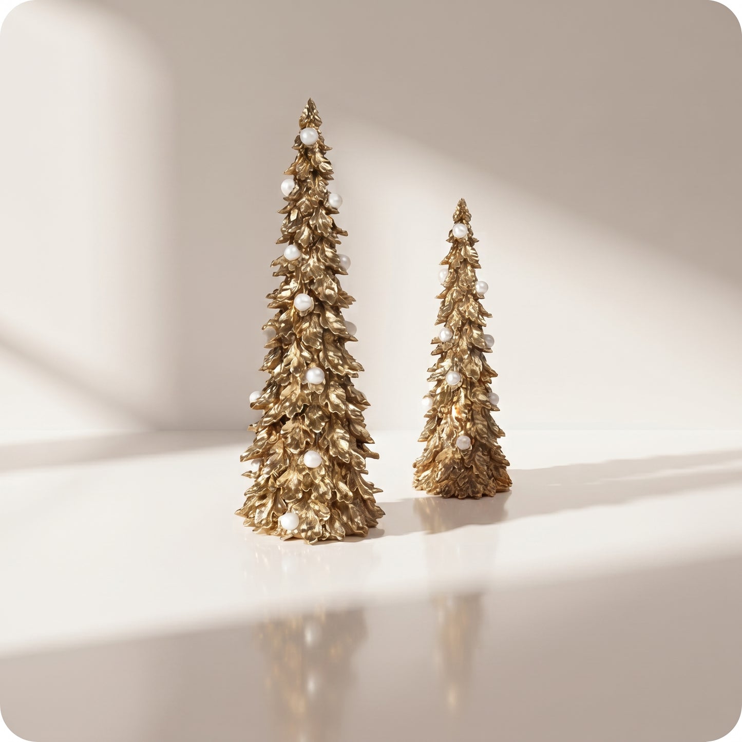 Árbol dorado con perlas brillante tipo pino