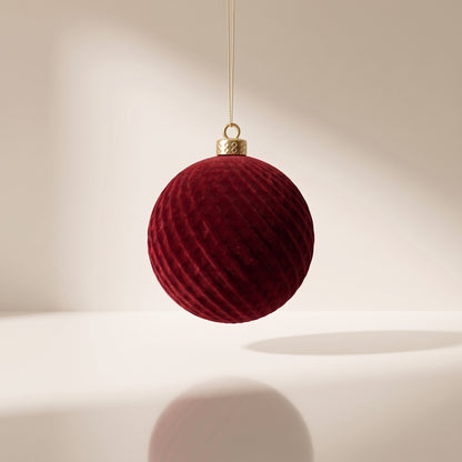 Esfera de terciopelo rojo burgundy de ondas