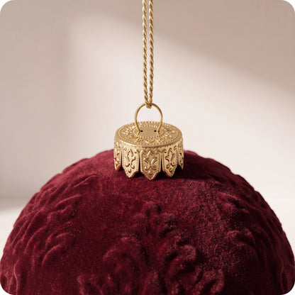 Esfera de terciopelo rojo burgundy floral