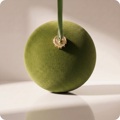 Esfera navideña de plastico color verde con listón