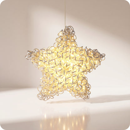Estrella de red metalica con anillos y luz led calida