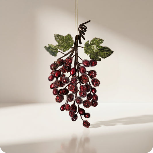 Adorno de racio de uvas con microcuentas moradas