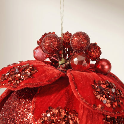 Bola de terciopelo con joyas con adorno de magnolia