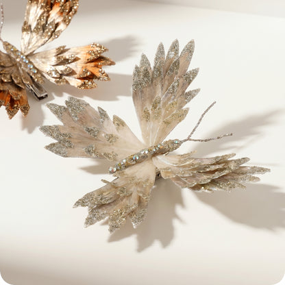 Mariposa del bosque con cuentas