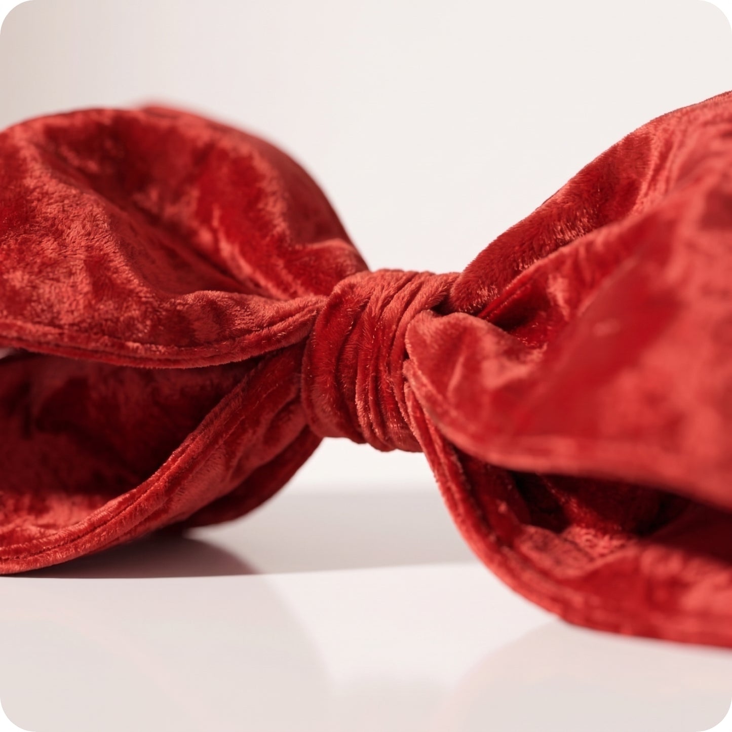 Moño mini de terciopelo rojo
