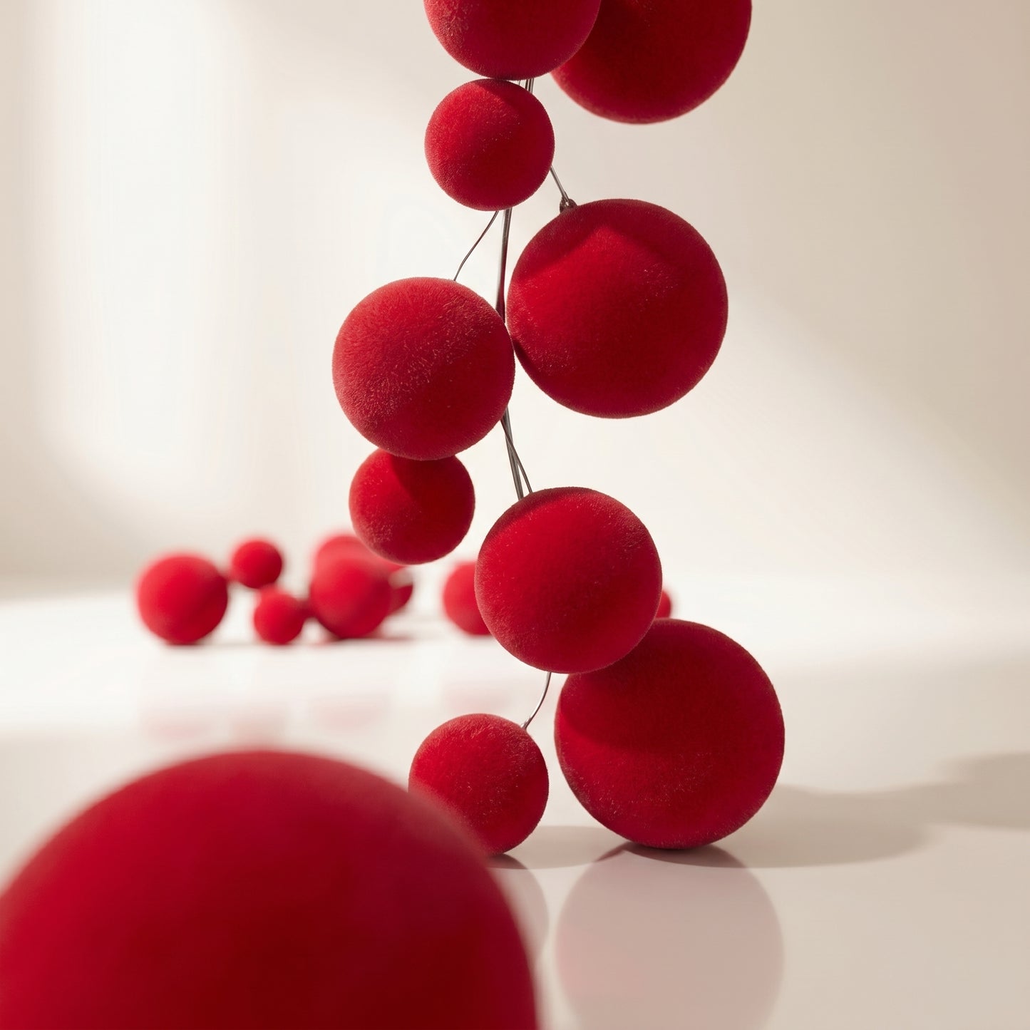 Guirnalda de bolas flockeadas rojo navidad