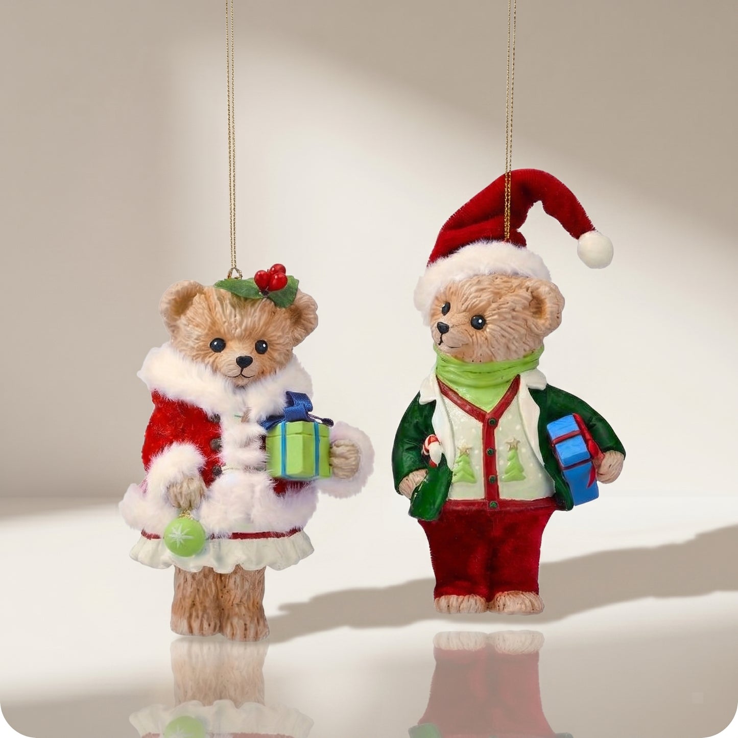 Adorno de oso navideño de resina acogedor