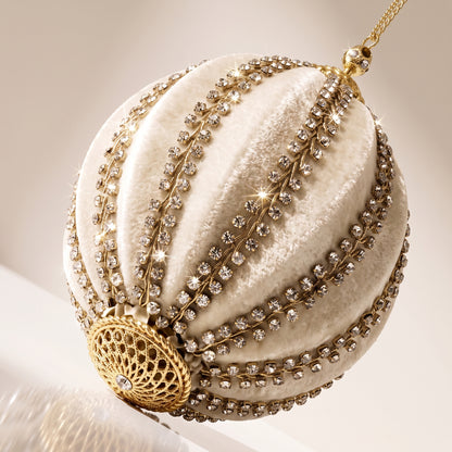 Encaje diamante terciopelo marfil oro