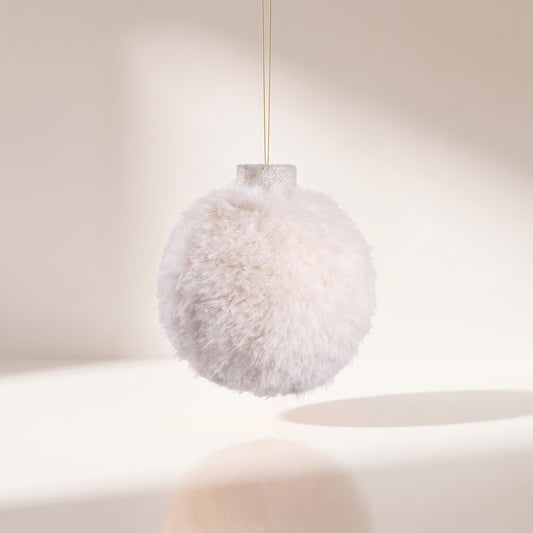 Esfera de pelo blanca esponjada